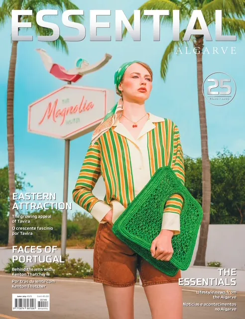 retro chic essentials